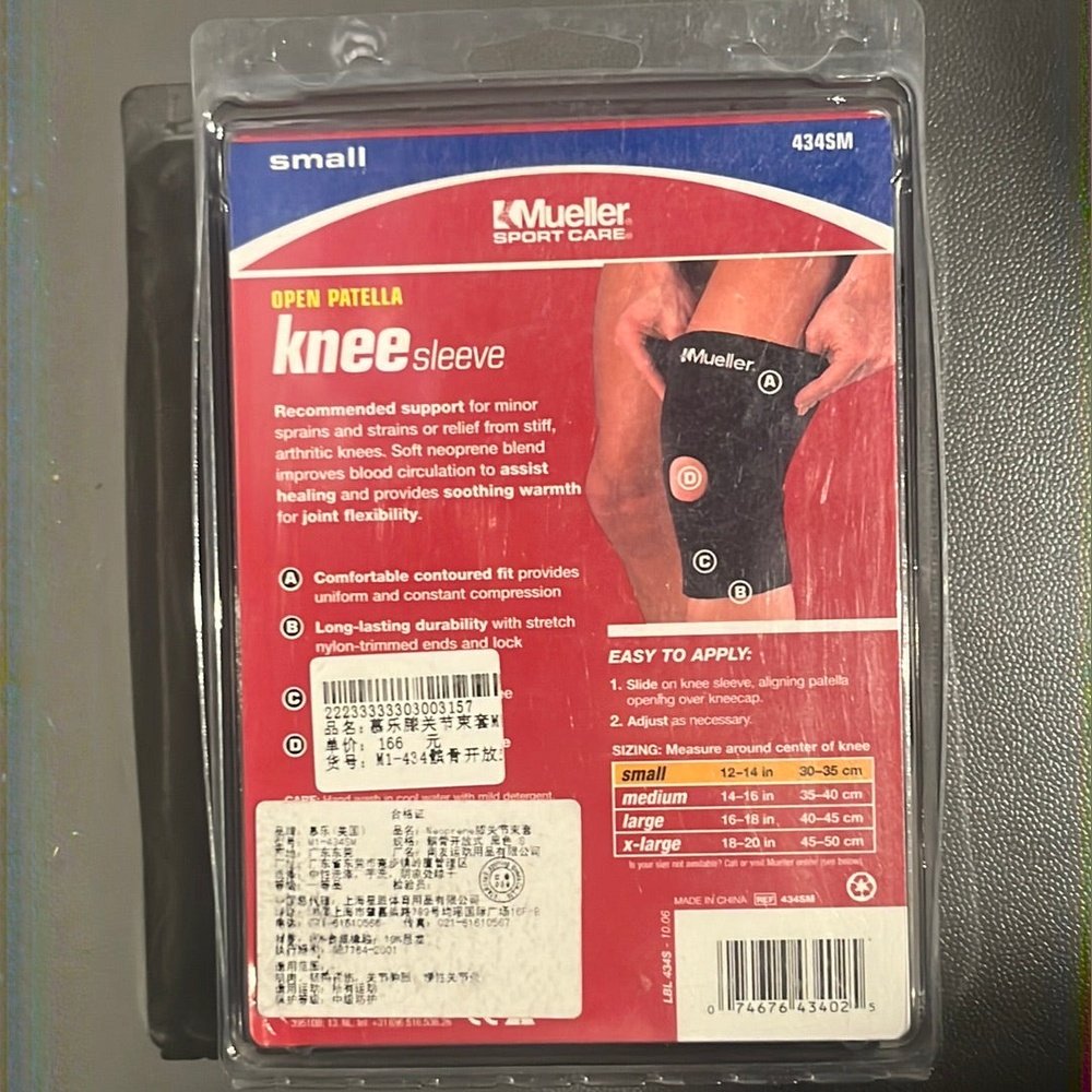 Mueller Knee Sleeve M1-434SM