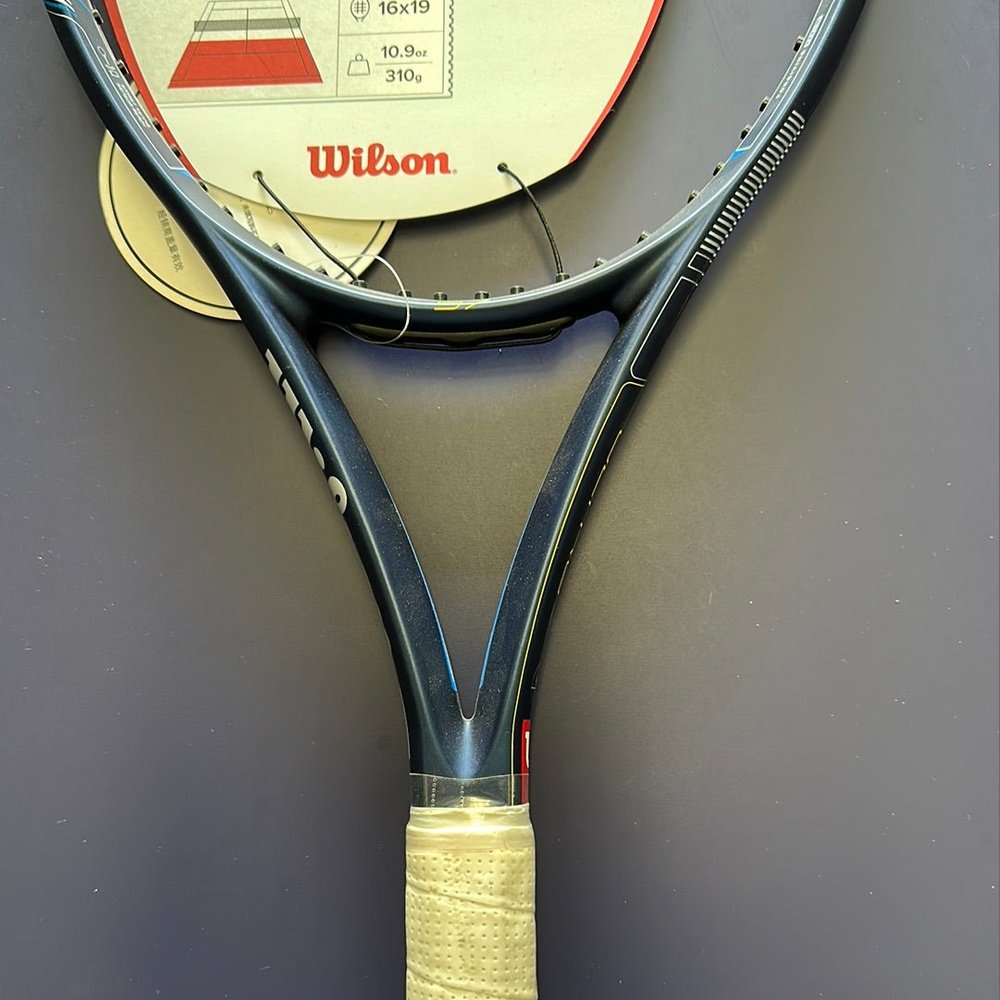 Wilson ULTRA 97 网球拍握把尺寸 2 重量 310G